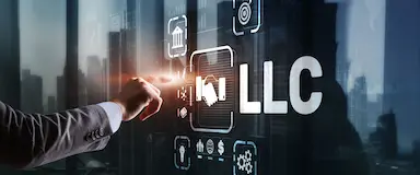 .llc vs .com: ¿Debes incluirlo en tu nombre de dominio?