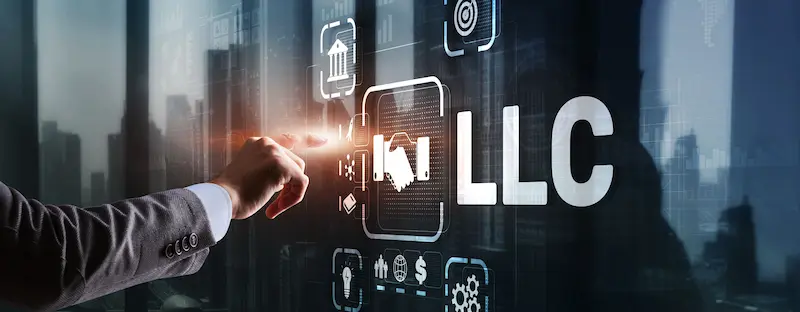 .llc vs. .com: Sollten Sie es in Ihren Domainnamen aufnehmen?